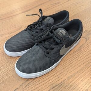 NWOB Nike SB Portmore II Ultralight men's sneakers